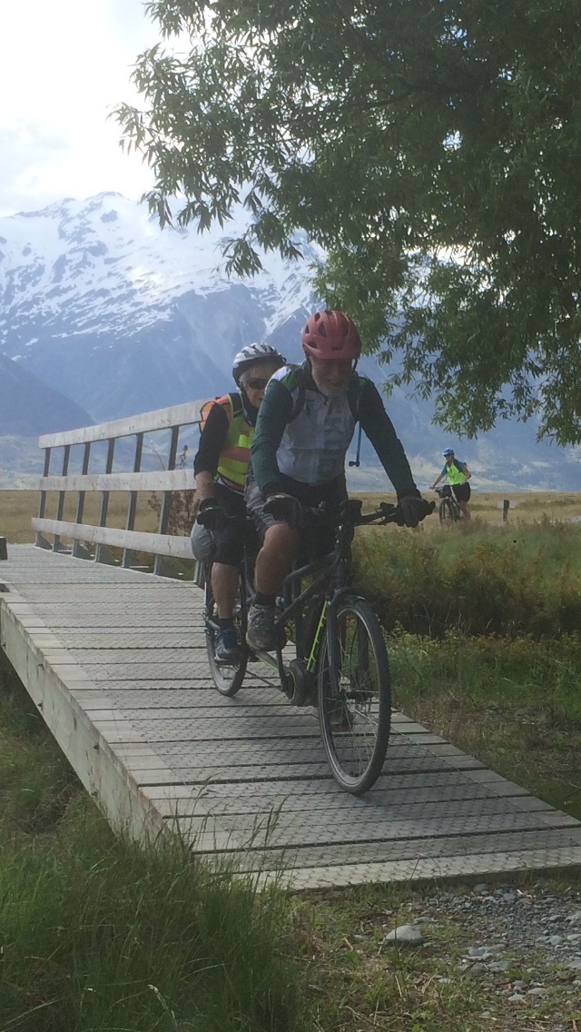 Alpoktól az Óceánig' kerékpártúra Thoris Tandem